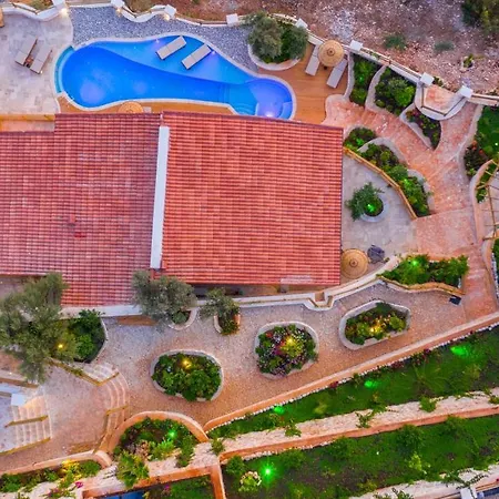Villa Kalos *